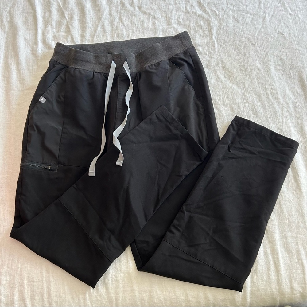 Women's figs black scrub pant
